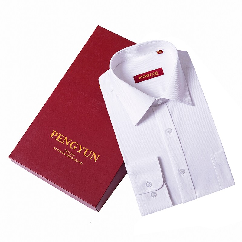 白色浅条纹衬衫