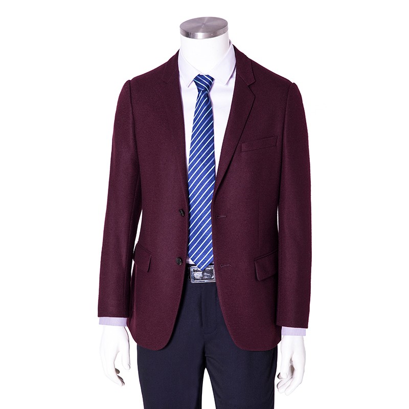 红色西装领外套