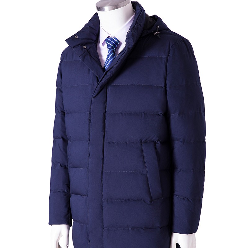 连帽蓝色羽绒服外套