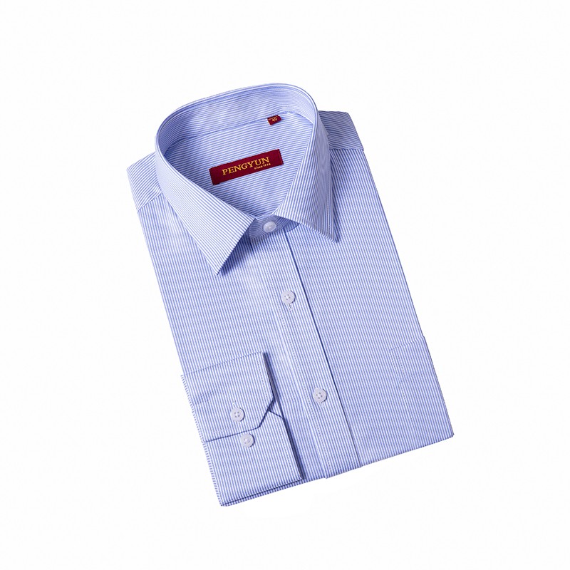 浅蓝色条纹衬衫